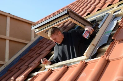 Pose de fenêtres de toit Velux à Laubressel